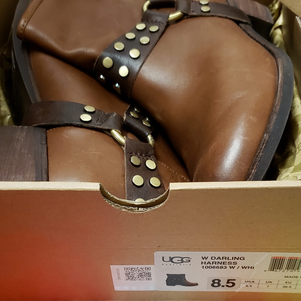 UGG Boots with Darling Harness